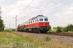232 045-5 DB Cargo mit einem kurzem gemischtem Güterzug in Nennhausen und fuhr weiter in Richtung Wustermark. Netten Gruß zurück an den Tf! 26.06.2020
