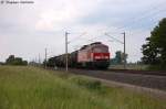 233 525-5 DB Schenker Rail Deutschland AG mit einem gemischtem Gterzug in Vietznitz und fuhr in Richtung Nauen weiter. 12.06.2013