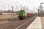 V 1700.10 (277 101-2) SETG - Salzburger Eisenbahn TransportLogistik GmbH mit einem leeren Holzzug von Niedergörne nach Rostock in Wittenberge. 11.04.2015