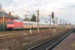 101 027-1 mit dem IC 142 von Berlin Ostbahnhof nach Amsterdam Centraal in Großwudicke.
