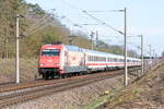 101 064-4  märklin  mit dem IC 2258  Karolinger  von Berlin Südkreuz nach Aachen Hbf in Nennhausen. 08.03.2020