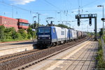 127 (143 040-4) & 132 (143 307-7) RBH Logistics GmbH mit einem Kesselzug  Umweltgefährdender Stoff, flüssig  in Lüneburg und fuhren weiter in Richtung Hamburg. 19.08.2016