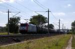 185 649-1 ITL Eisenbahn GmbH mit einem Kesselzug  Umweltgefhrdender Stoff, flssig  bei Rathenow und fuhr in Richtung Wustermark weiter.