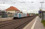 185 717-6 Railpool GmbH für boxXpress.de GmbH mit einem Containerzug in Bienenbüttel und fuhr weiter in Richtung Lüneburg.