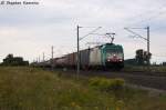 E 186 242-4 ITL - Eisenbahngesellschaft mbH mit einem Containerzug in Vietznitz und fuhr in Richtung Nauen weiter. 17.08.2013