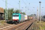 E 186 132 Alpha Trains für Crossrail AG mit einem Containerzug in Calau (Niederlausitz) und fuhr weiter nach Ruhland. 31.10.2015