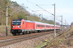 147 016 mit dem IRE 4278  Berlin-Hamburg-Express  von Berlin Ostbahnhof nach Hamburg Hbf in Nennhausen. 08.03.2020