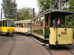 Blick auf die beiden Beiwagen des Tw 5984, Schleife Mahlsdorf am 9.8.2009