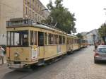 Der Drei-Wagen-Zug vor dem Tatra in der Endstelle Johannisthal, Berlin 9.8.2009