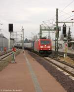 185 390-2 DB Schenker Rail Deutschland AG mit einem Containerzug, bei der Durchfahrt in Winsen(Luhe) und fuhr in Richtung Lüneburg weiter. 04.02.2014