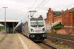 187 313-2 Railpool GmbH für HSL Logistik GmbH mit dem KLV LKW-Walther in Rathenow und fuhr weiter in Richtung Wustermark.