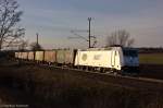 185 562-6 ITL - Eisenbahngesellschaft mbH mit einem Containerzug aus Richtung Salzwedel kommend in Stendal(Wahrburg) und fuhr in Richtung Güterbahnhof weiter. 14.02.2014