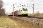 185 649-1 ITL - Eisenbahngesellschaft mbH mit einem Containerzug in Nennhausen und fuhr weiter in Richtung Wustermark. 14.03.2017