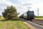 185 546-9 MRCE - Mitsui Rail Capital Europe B.V. für LEG - Leipziger Eisenbahnverkehrsgesellschaft mbH mit einem Kesselzug in Demker und fuhr weiter in Richtung Stendal. 31.05.2019
