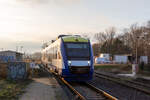 VT 233 (648 733-3) ODEG - Ostdeutsche Eisenbahn GmbH, als RB51 von Rathenow nach Brandeburg Hbf, bei der Einfahrt in den Brandenburger Hbf am 10.12.2022.