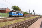 140 007-7 PRESS (140 825-1) & 140 050-3 PRESS (140 833-5) mit einem Holzzug von Rostock-Bramow nach Stendal-Niedergörne in Großwudicke. 21.07.2018