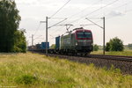 PKP Vectron EU46-505 (5370 017-3) mit einem fast leeren Containerzug in Nennhausen und fuhr weiter in Richtung Wustermark.
