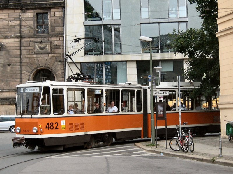 Tw 482 in der Schleife AM Kupfergraben, Berlin Sommer 2008